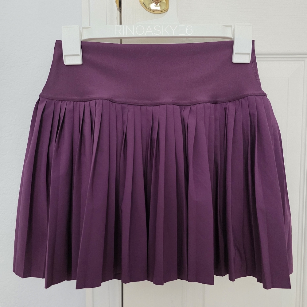 ALO Yoga Grand Slam Tennis Skirt/ Dark Plum/ Medium